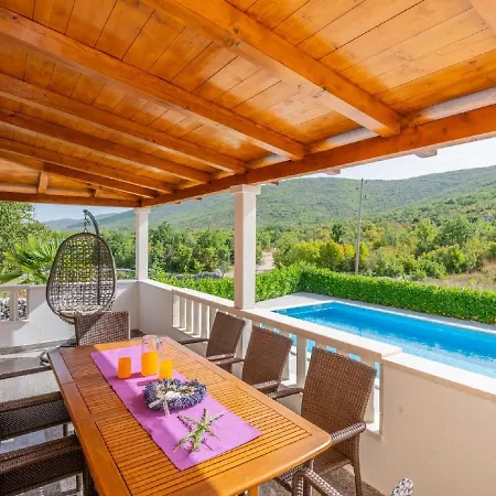 Villa Secret Beauty With Saltwater Pool Imotski