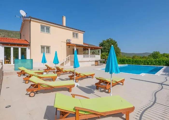 Secret Beauty With Heated Saltwater Pool * Imotski