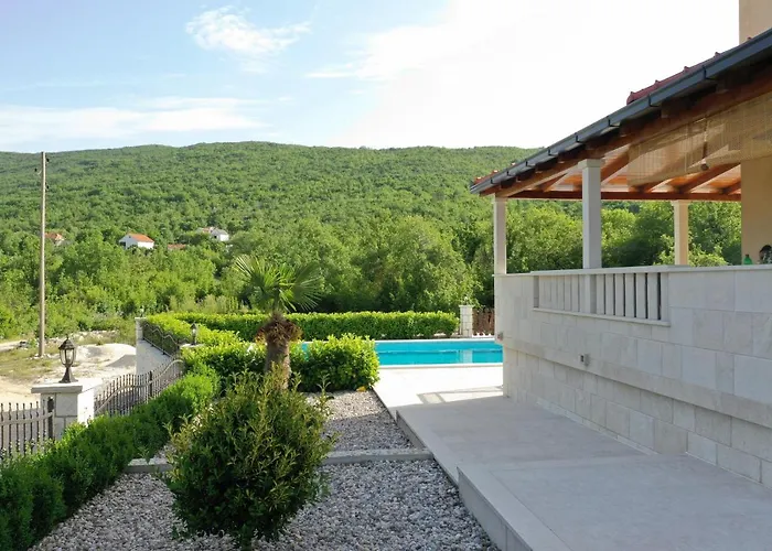 Vila Secret Beauty With Heated Saltwater Pool *